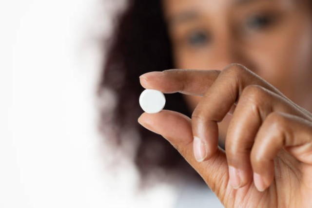 Dear Ladies: Contraceptives Are Killing Your Libido, Causing Period Pain & Messing You Up